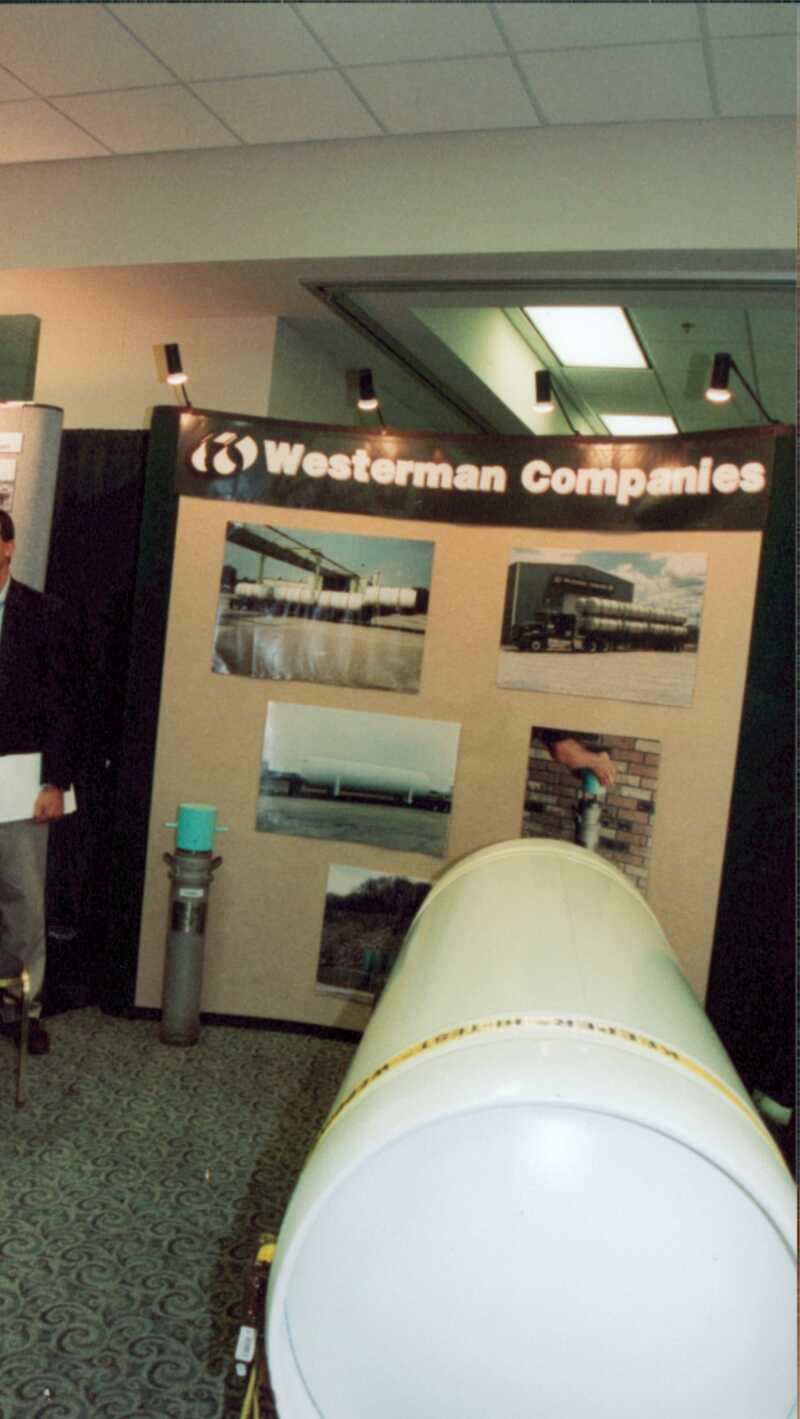 Ausstellung 63KB jpg