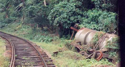 Was entgleist bleibt liegen.JPG (23KB)