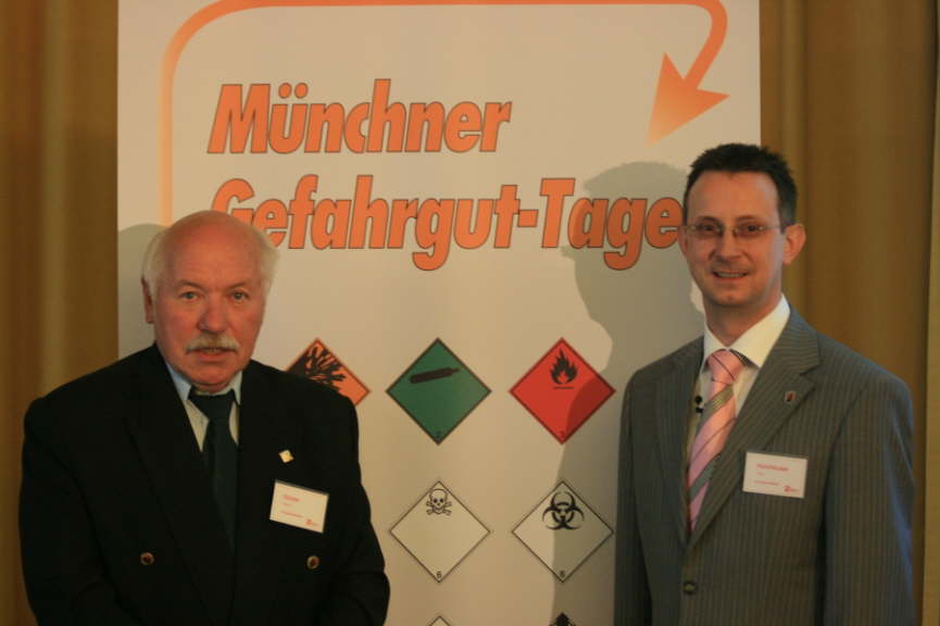 1-Moderatorenteam-rz